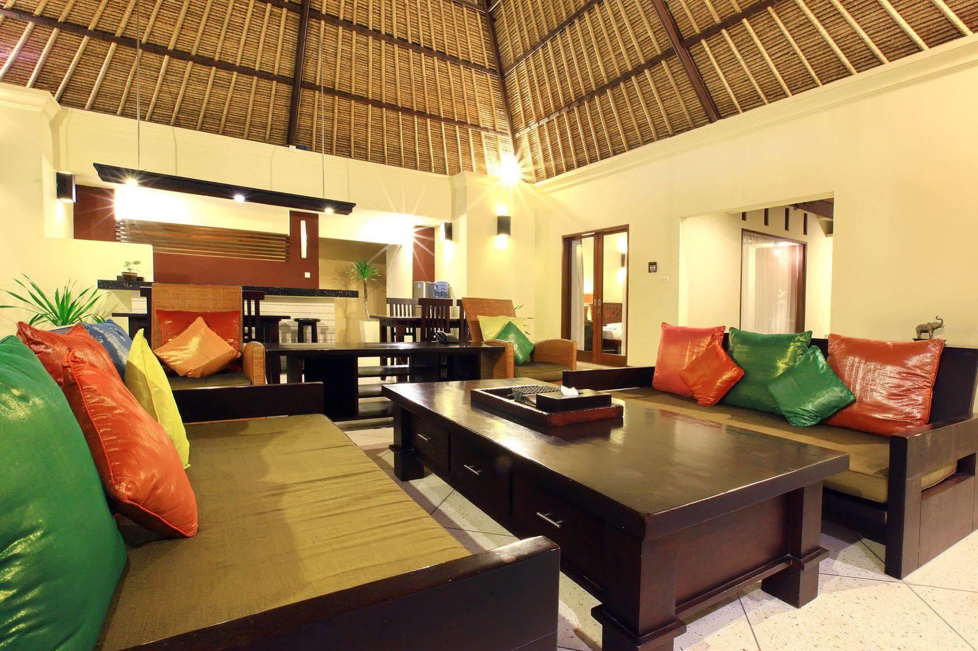 Mutiara Jimbaran Villas Kuta Selatan Ngoại thất bức ảnh